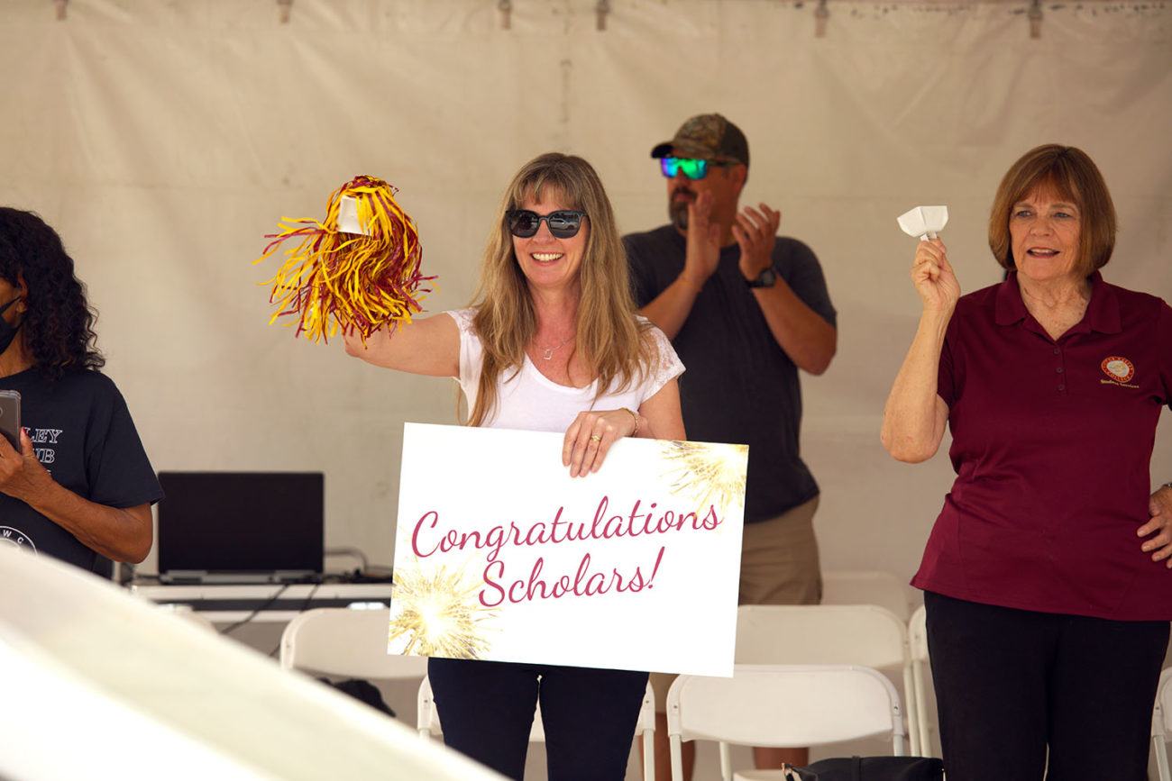 Victor Valley College Foundation donors and supporters celebrating at a campus event